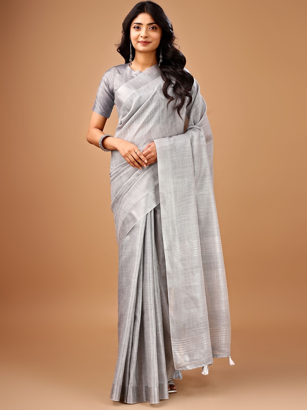

PURI MAA Zari Linen Blend Fusion Kota Saree, Grey