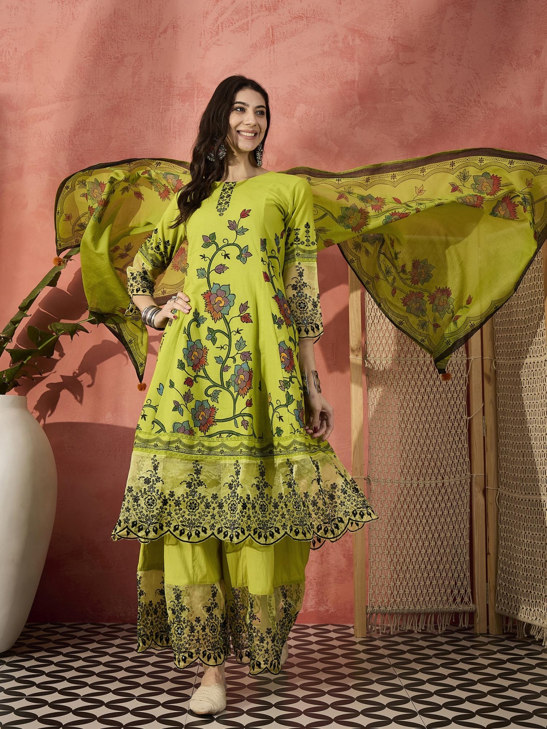 

Ramas Women Floral Embroidered Pure Cotton Kurta with Palazzos & Dupatta, Green