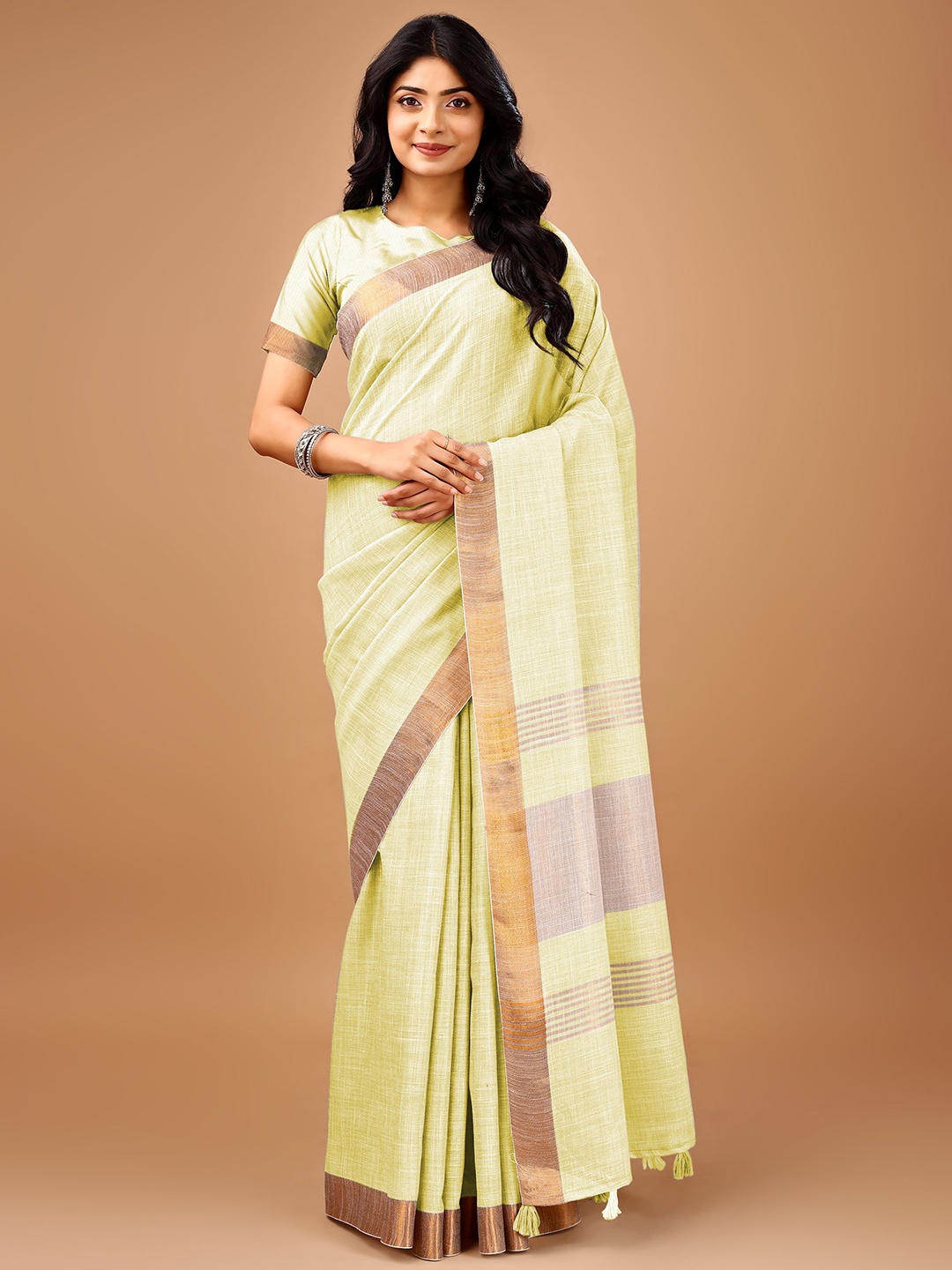 

PURI MAA Zari Linen Blend Fusion Kota Saree, Yellow