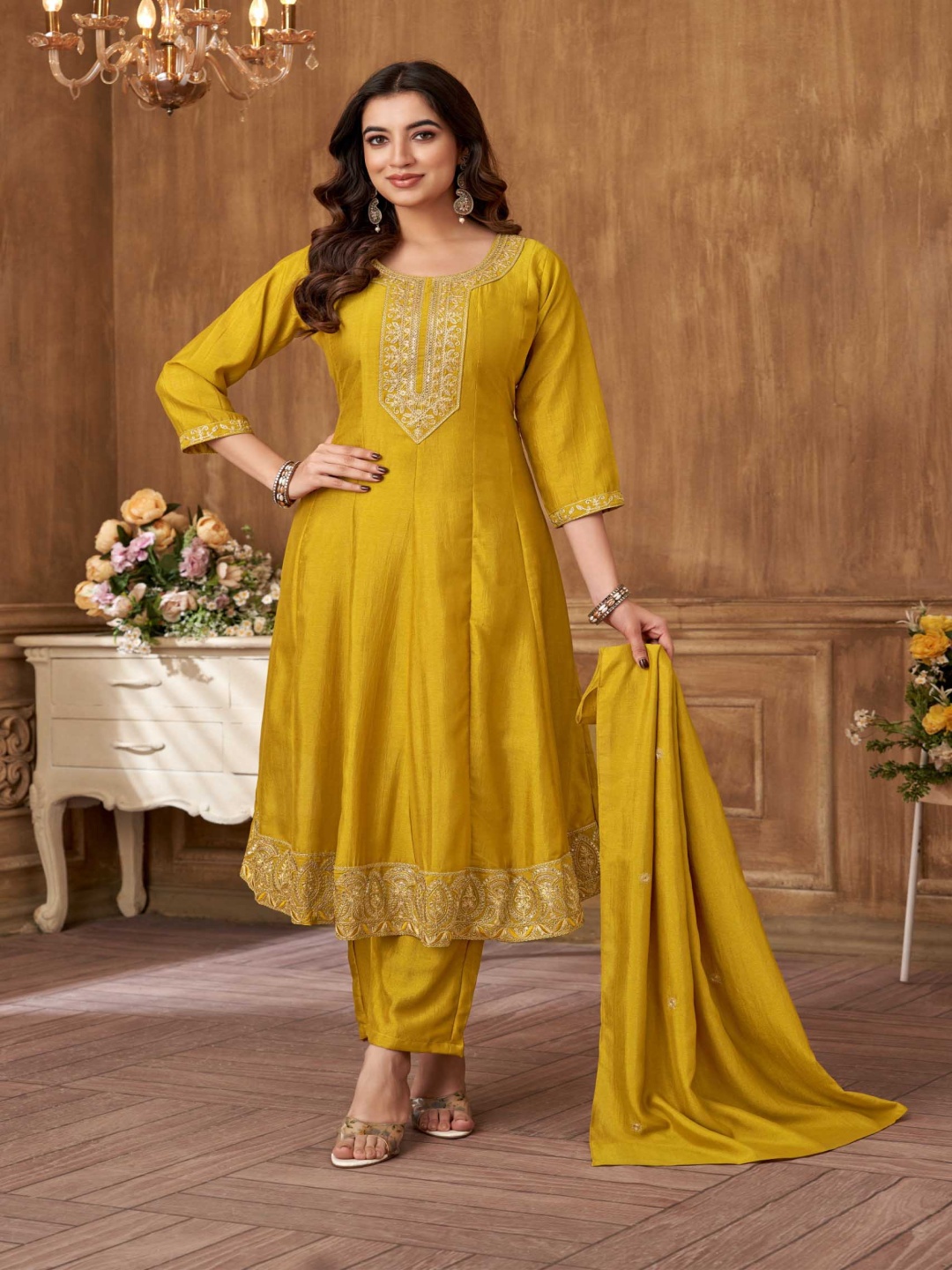 

FABZOO Women Floral Embroidered Regular Sequinned Kurta with Trousers & With Dupatta, Yellow