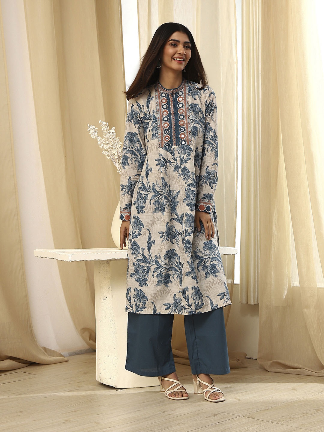 

Biba Women Floral Printed Regular Thread Work Pure Cotton Kurta with Palazzos, Blue