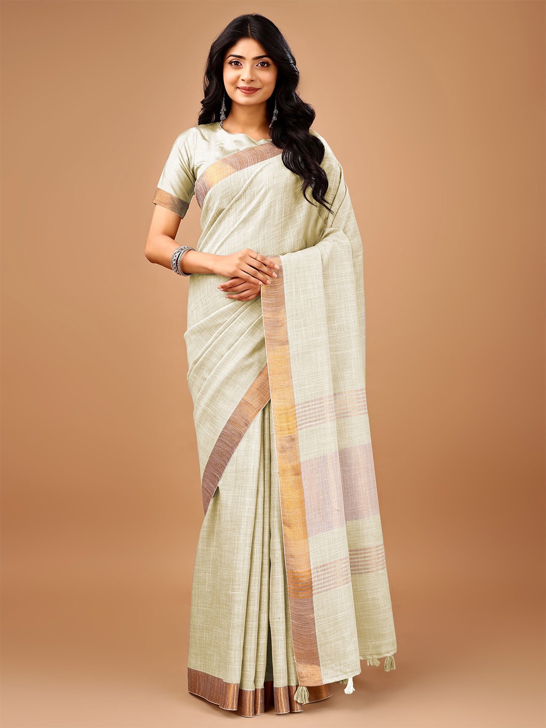 

PURI MAA Zari Linen Blend Fusion Kota Saree, White