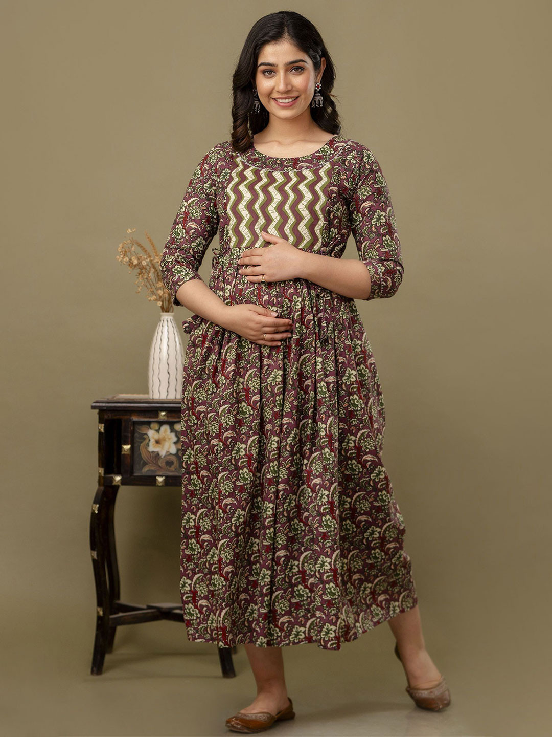 

Tulsiram Women Printed Pure Cotton Midi Maternity Ethnic Dress, Purple