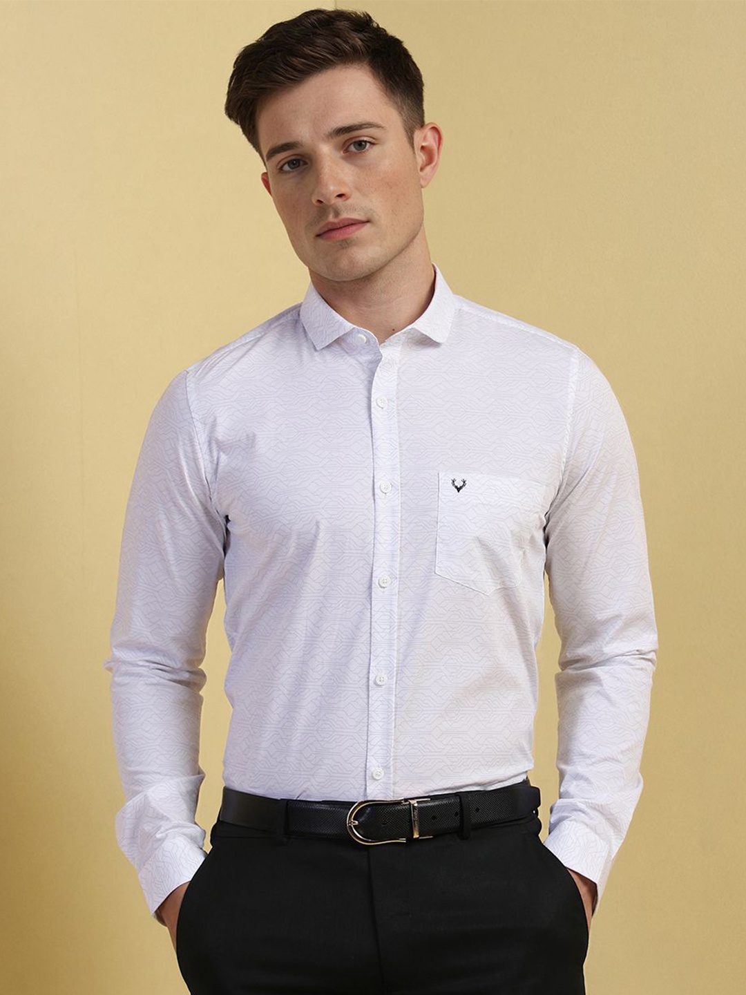 

Allen Solly Men Slim Fit Spread Collar Geometric Printed Cotton Formal Shirt, White