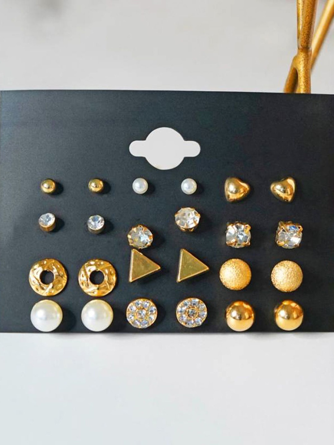 

PolluxCraft Contemporary Studs Earrings, Gold