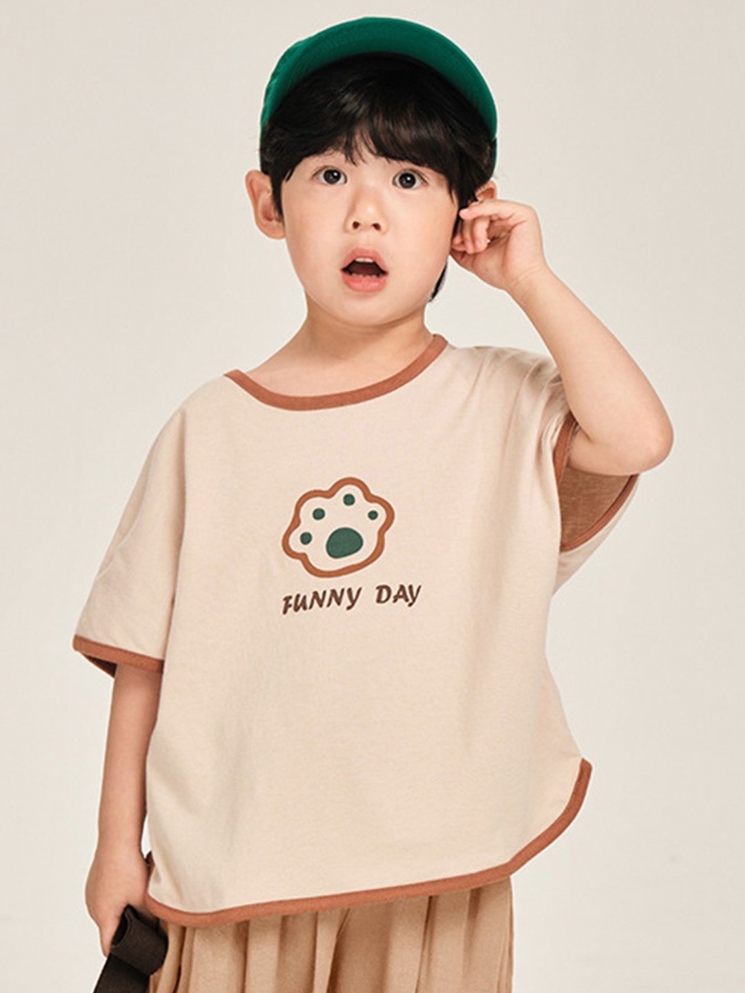 

LULU & SKY Boys Printed Extended Sleeves Pockets T-shirt, Beige