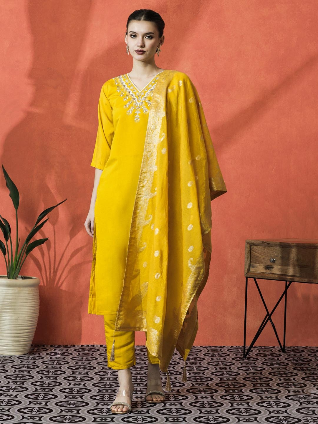 

Sangria Floral Embroidered V-Neck Kurta With Trousers & Dupatta, Yellow