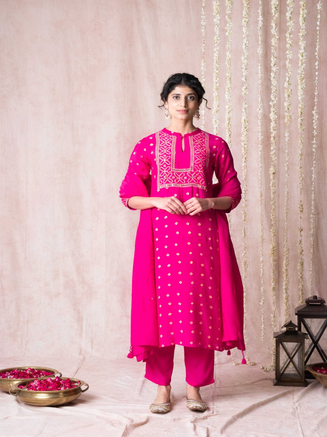 

SHILPI HANDICRAFTS Floral Embroidered Pure Cotton A-Line Kurta with Palazzos & Dupatta, Pink