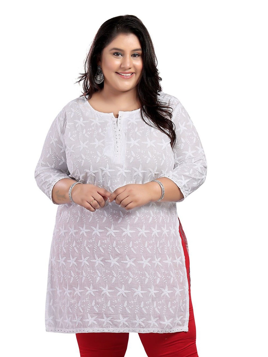 

DREAM & DZIRE Embroidered Chikankari Pure Cotton Chikankari Kurti, White