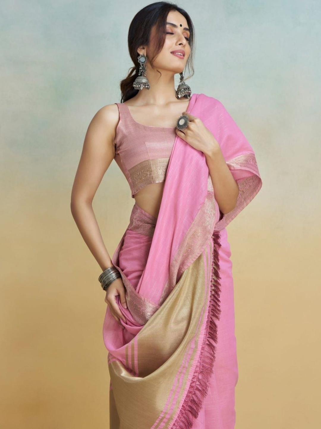 

KALINI Striped Zari Banarasi Saree, Pink