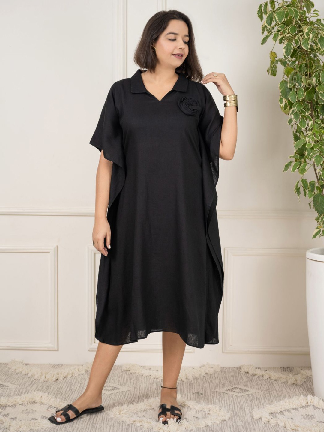 

Label Tanvee Kaftan Midi Dress, Black