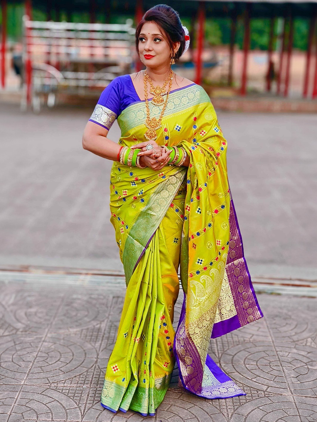 

Shopeezy Tex Fab Ethnic Motifs Zari Banarasi Saree, Green