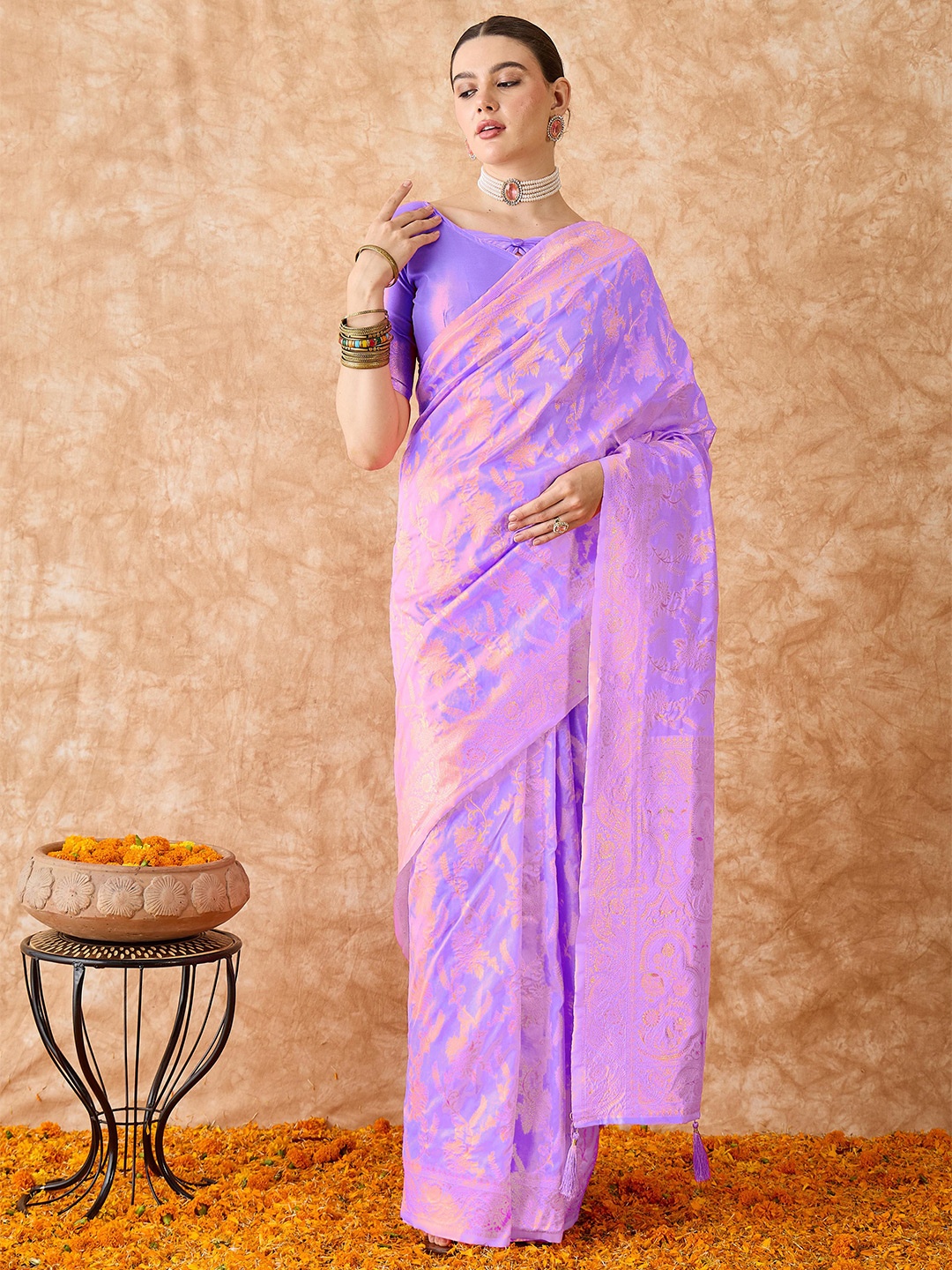 

Maroosh Woven Design Zari Banarasi Saree, Lavender