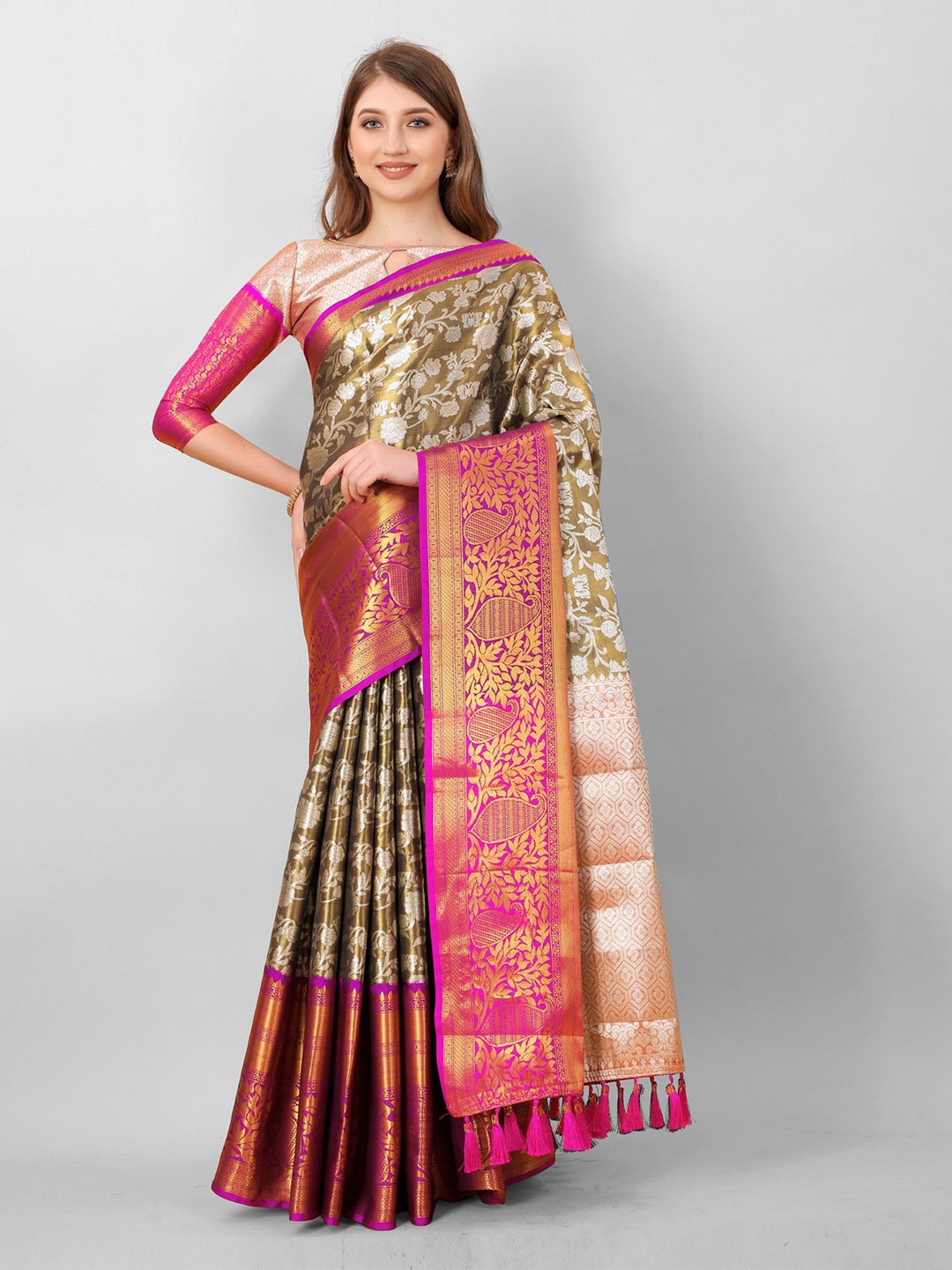 

LeeliPeeri Designer Ethnic Motifs Zari Silk Blend Kanjeevaram Saree, Grey