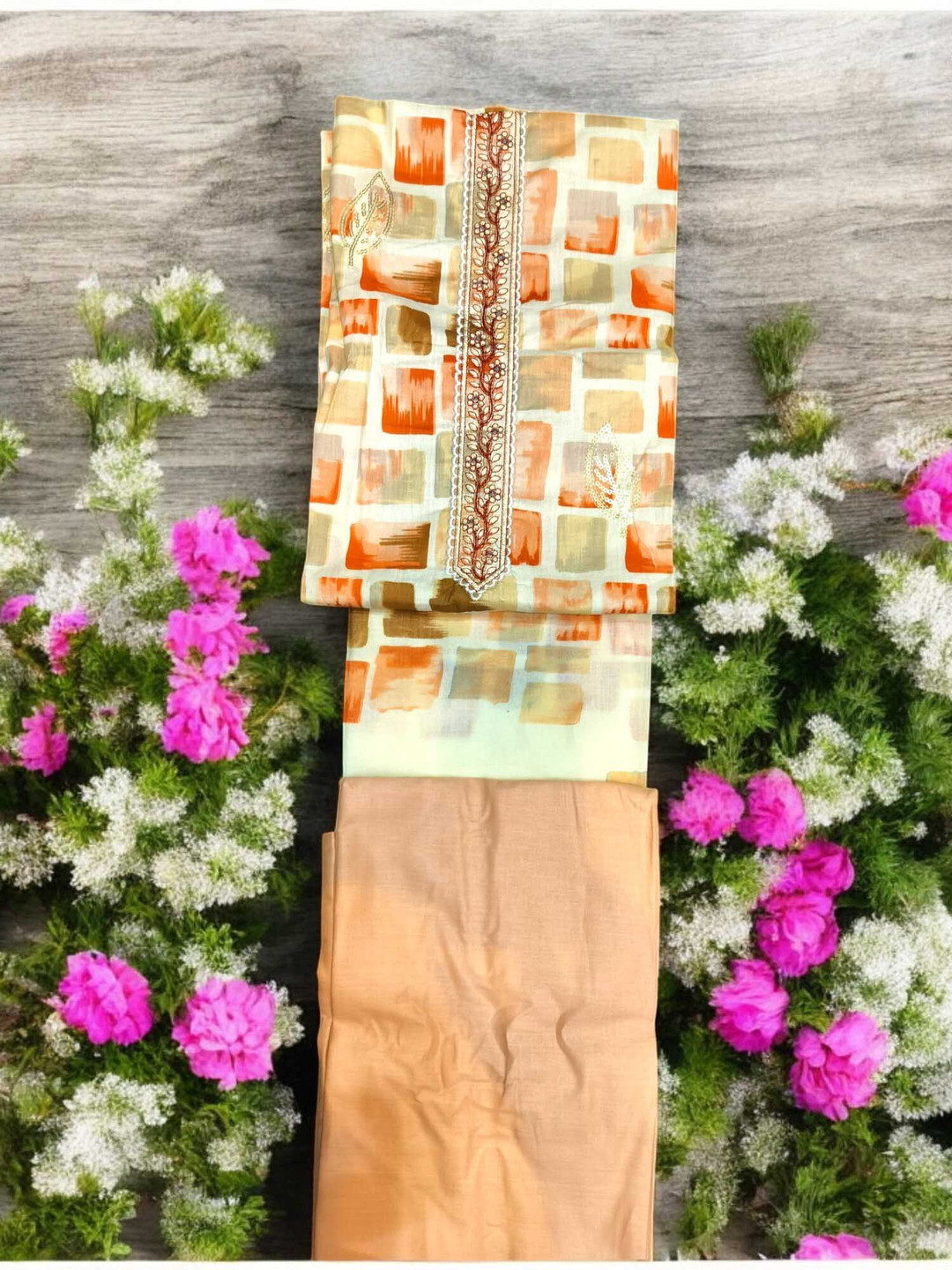 

REET MAHAL Geometric Printed Pure Cotton Unstitched Dress Material, Peach