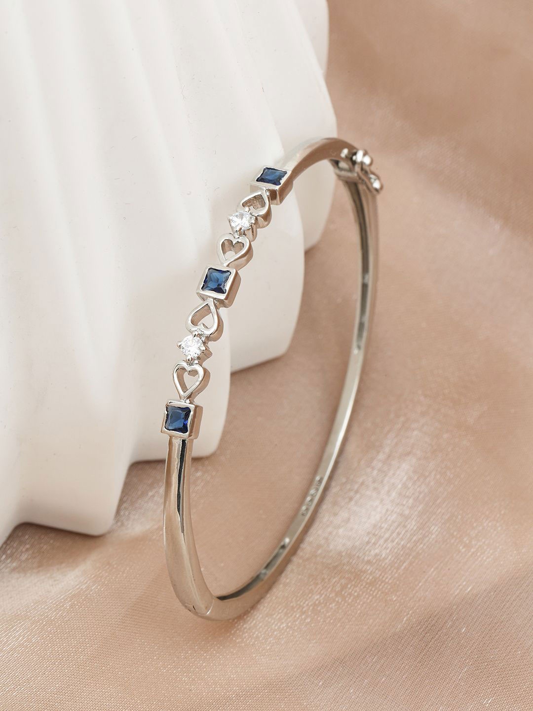 

MAIRA Women Sterling Silver Cubic Zirconia Handcrafted Rhodium-Plated Kada Bracelet