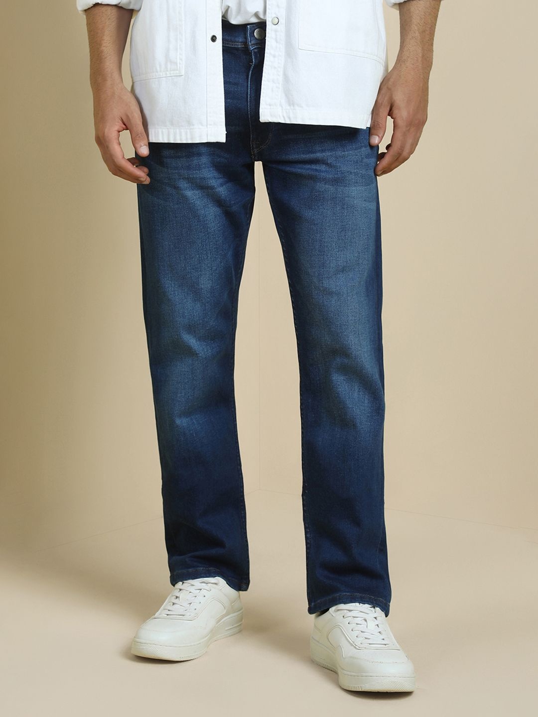 

Allen Solly Men Relaxed Fit Light Fade Jeans, Blue