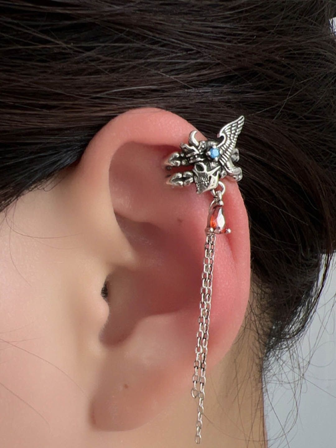 

StyleCast Elegant Silver Ear Cuffs