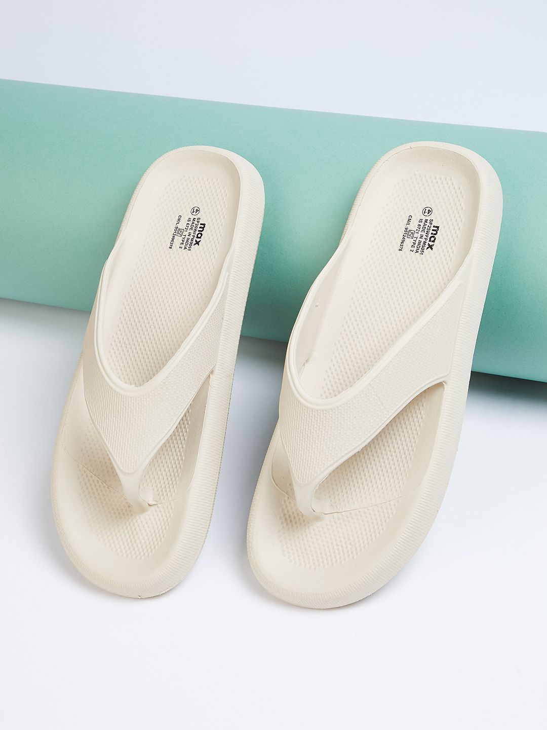 

max Women Thong Flip-Flops, Beige