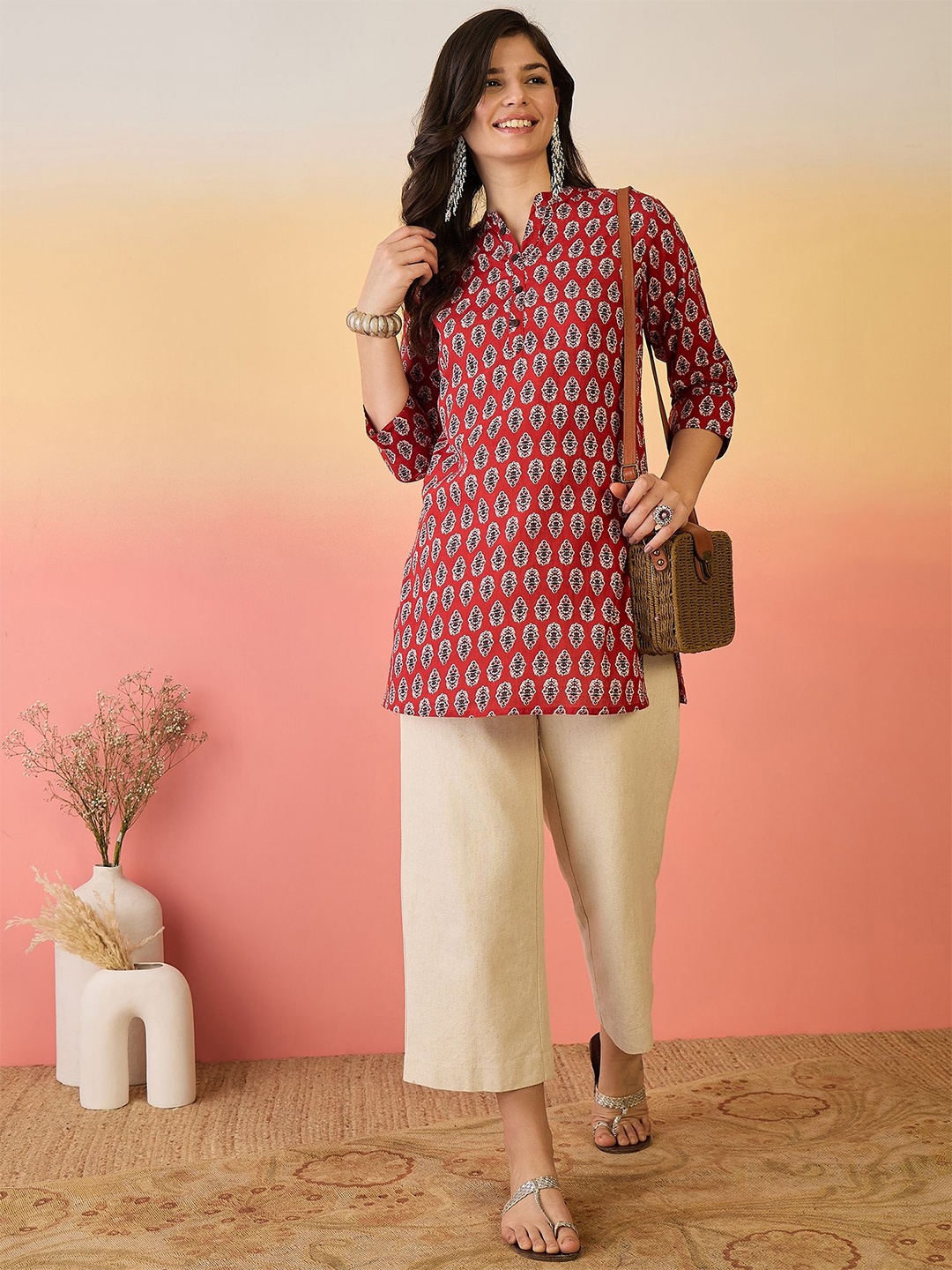 

Sangria Women Printed Pure Cotton Mandarin Collar Top, Maroon