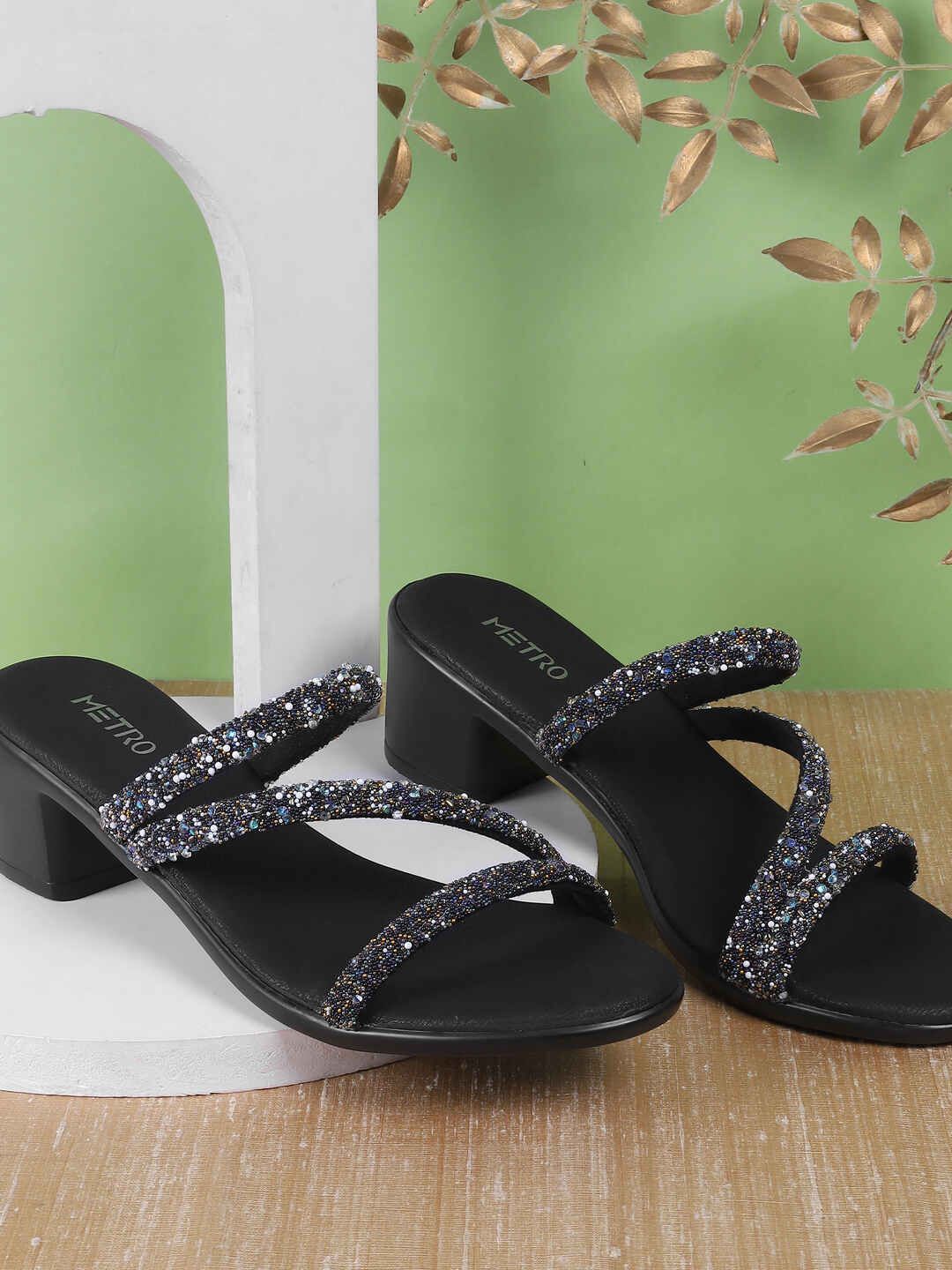 

Metro Women Embellished Sandals, Black