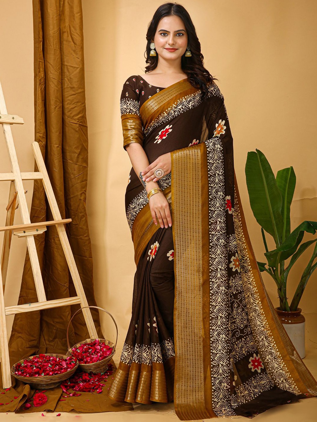 

KALINI Ethnic Motifs Printed Sungudi Saree, Brown