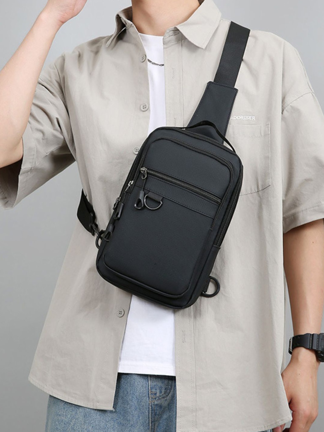

Carry Trip Unisex Messenger Bag, Black