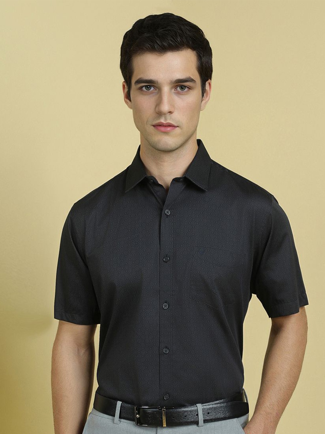 

Allen Solly Men Slim Fit Spread Collar Geometric Printed Cotton Formal Shirt, Navy blue