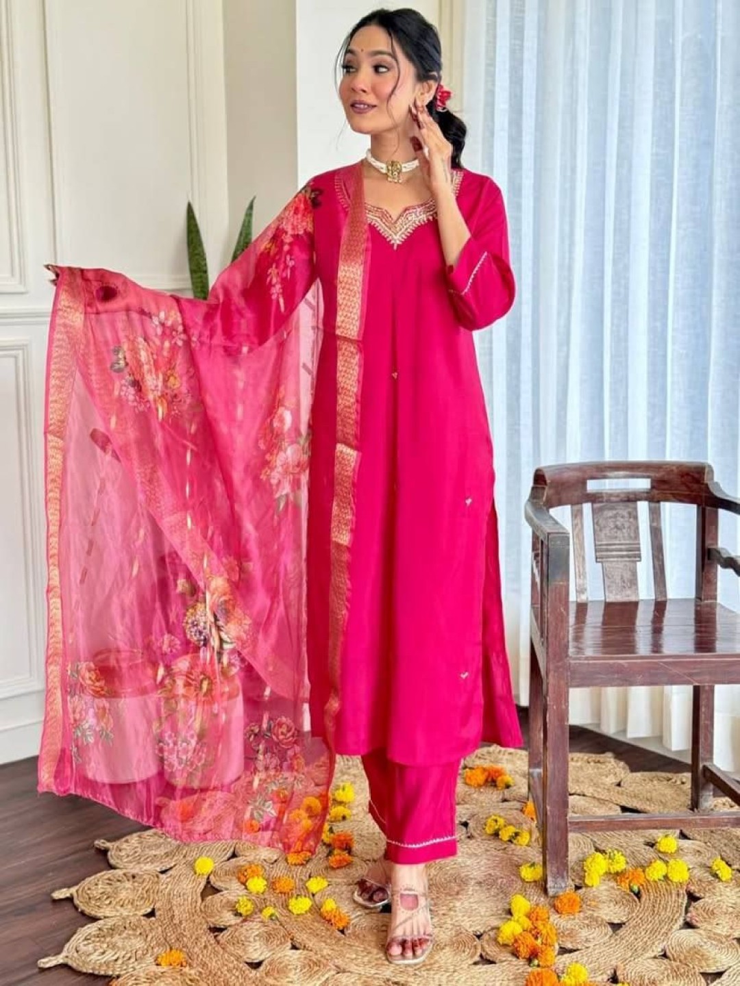 

KOTRONS Floral Embroidered Sequinned Chanderi Silk Straight Kurta With Trousers & Dupatta, Red