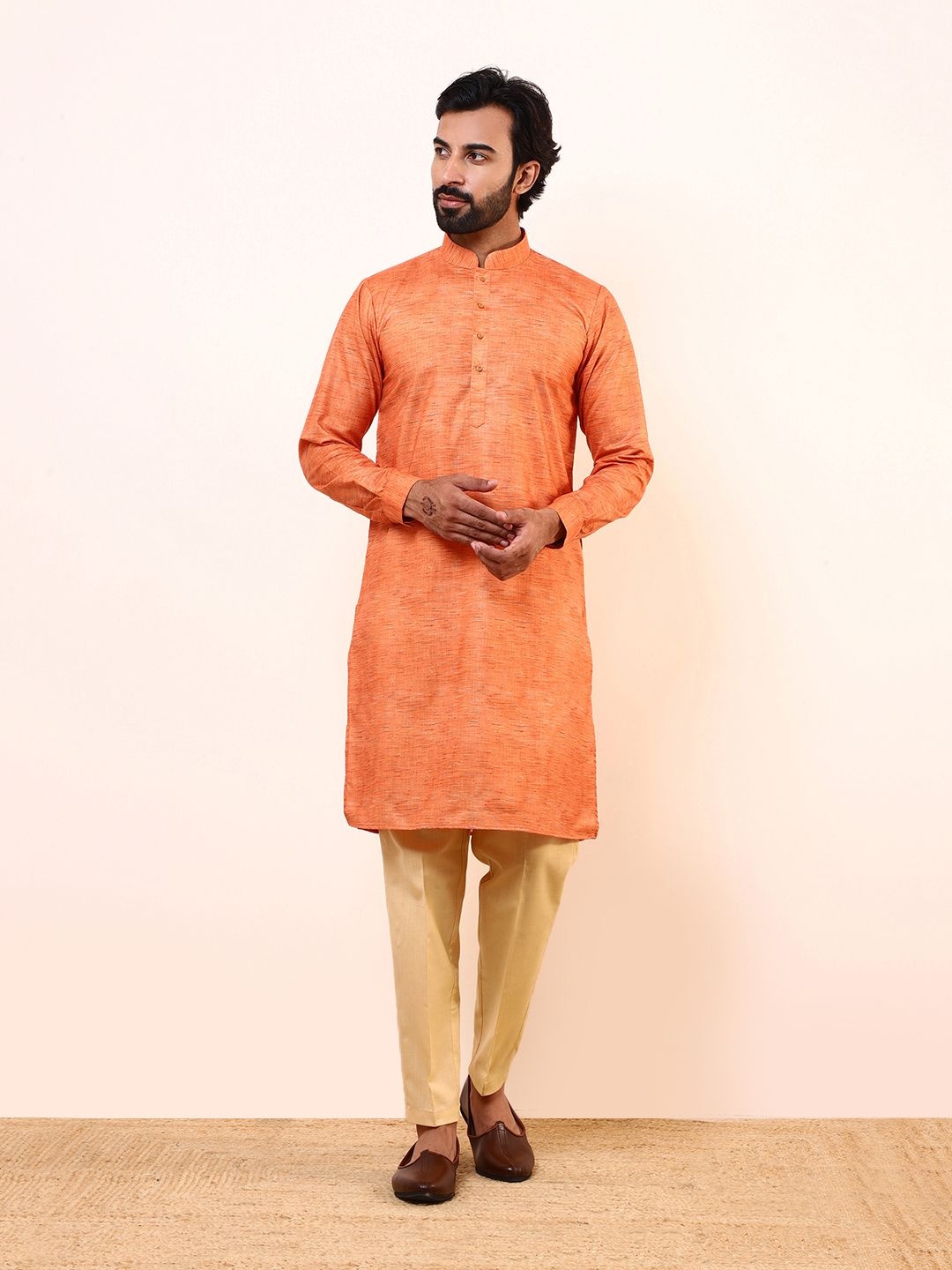 

Satwaa Mandarin Collar Long Roll-Up Sleeves Straight Kurta, Orange