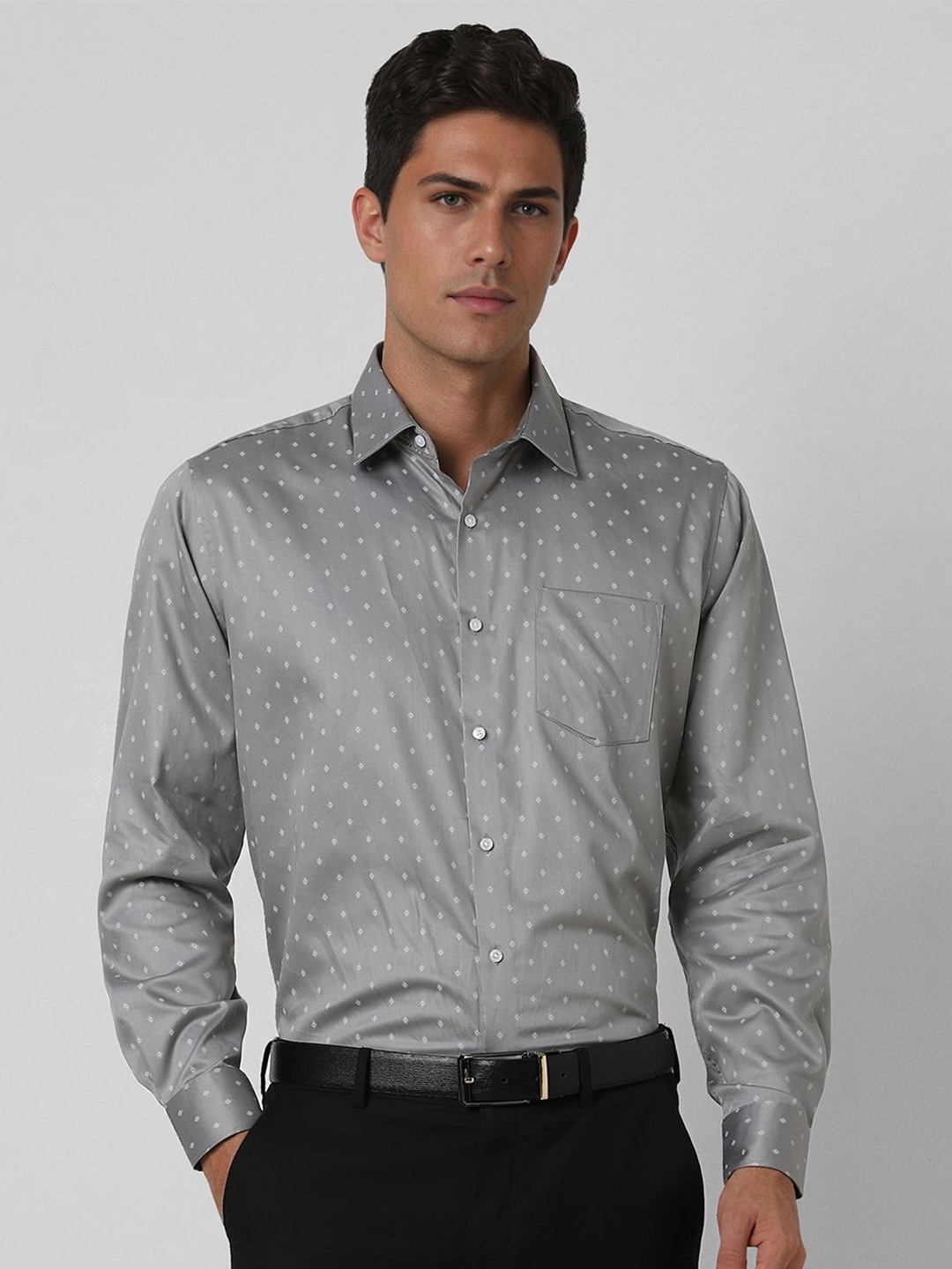 

Van Heusen Men Spread Collar Geometric Printed Cotton Formal Shirt, Grey