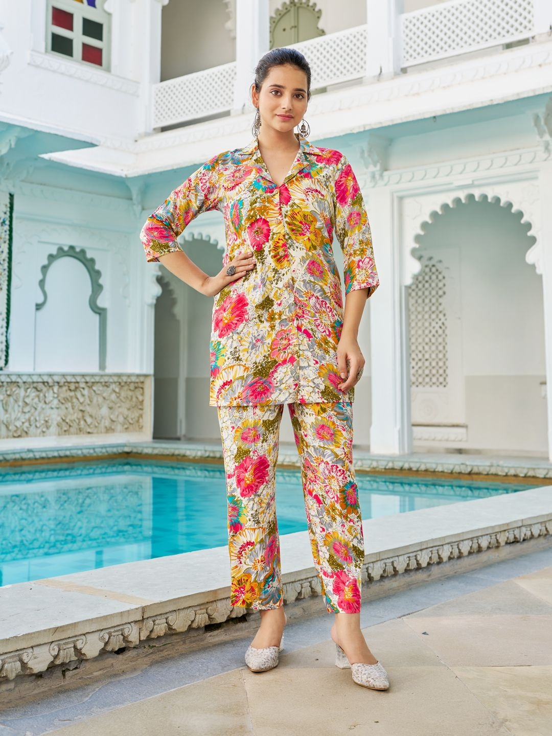 

Moda Rapido Floral Printed Notched Lapel Collar Shirt With Trouser, Pink