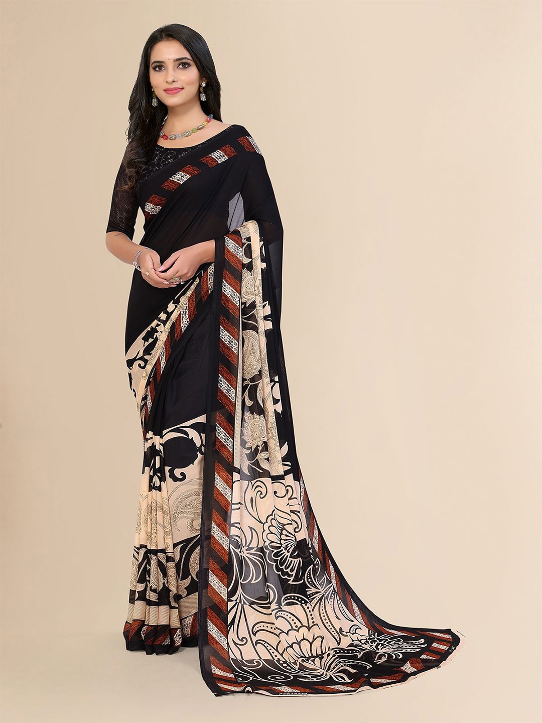 

Moda Rapido Floral Printed Saree, Black