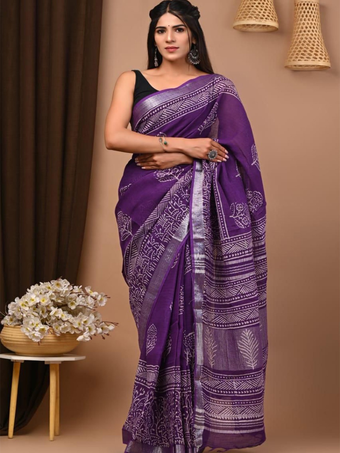 

VIJAYA VALLABH Ethnic Motifs Printed Zari Banarasi Saree, Purple