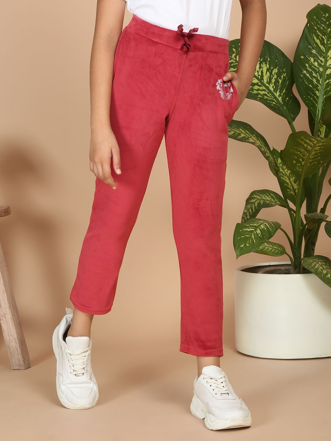 

Sweet Dreams Girls Solid Trackpant, Red