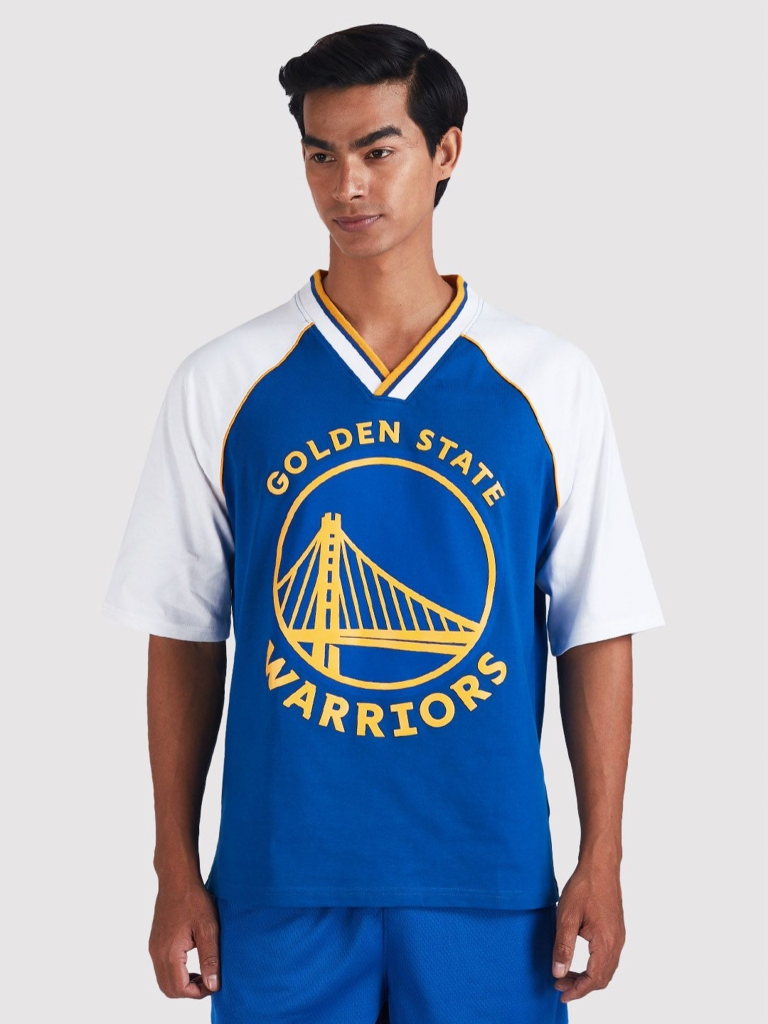 

NBA Men Typography Golden State Warriors Printed V-Neck Applique T-shirt, Blue