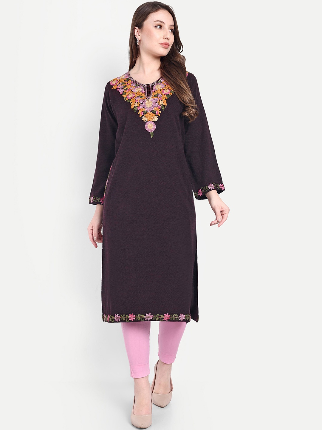 

HAUTEMODA Floral Embroidered Woollen Straight Kurta, Burgundy