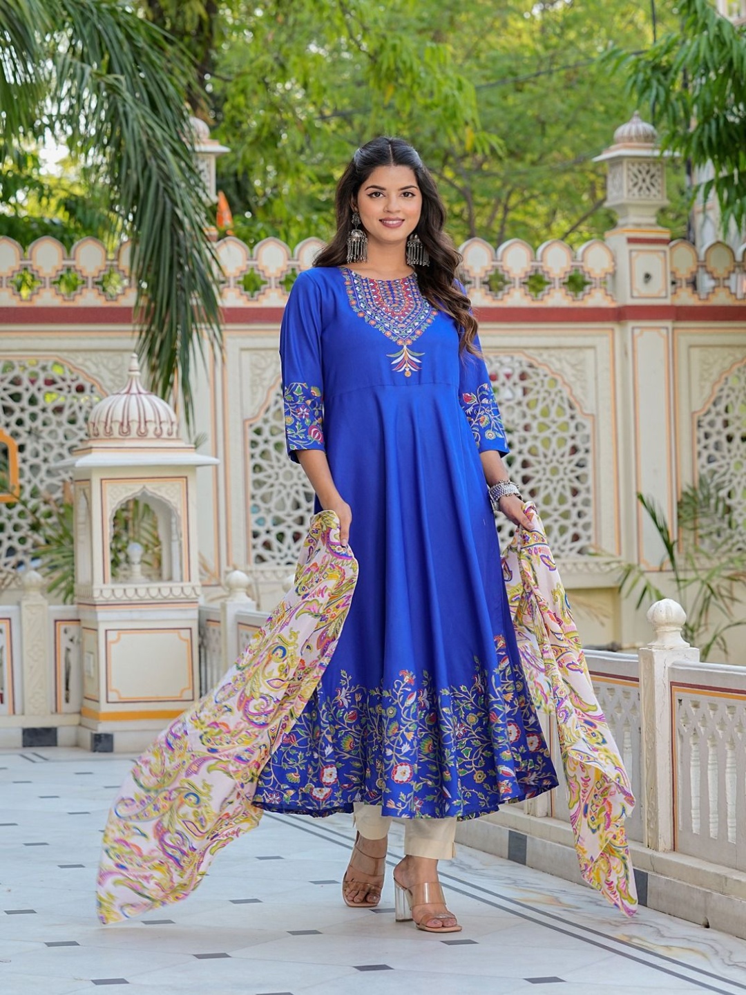 

YASH GALLERY Women Floral Printed Anarkali Kurta, Blue