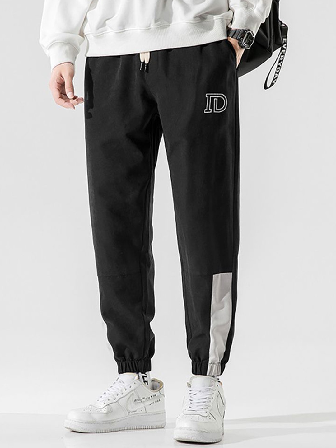 

StyleCast x Revolte Men Printed Easy Wash Joggers, Black