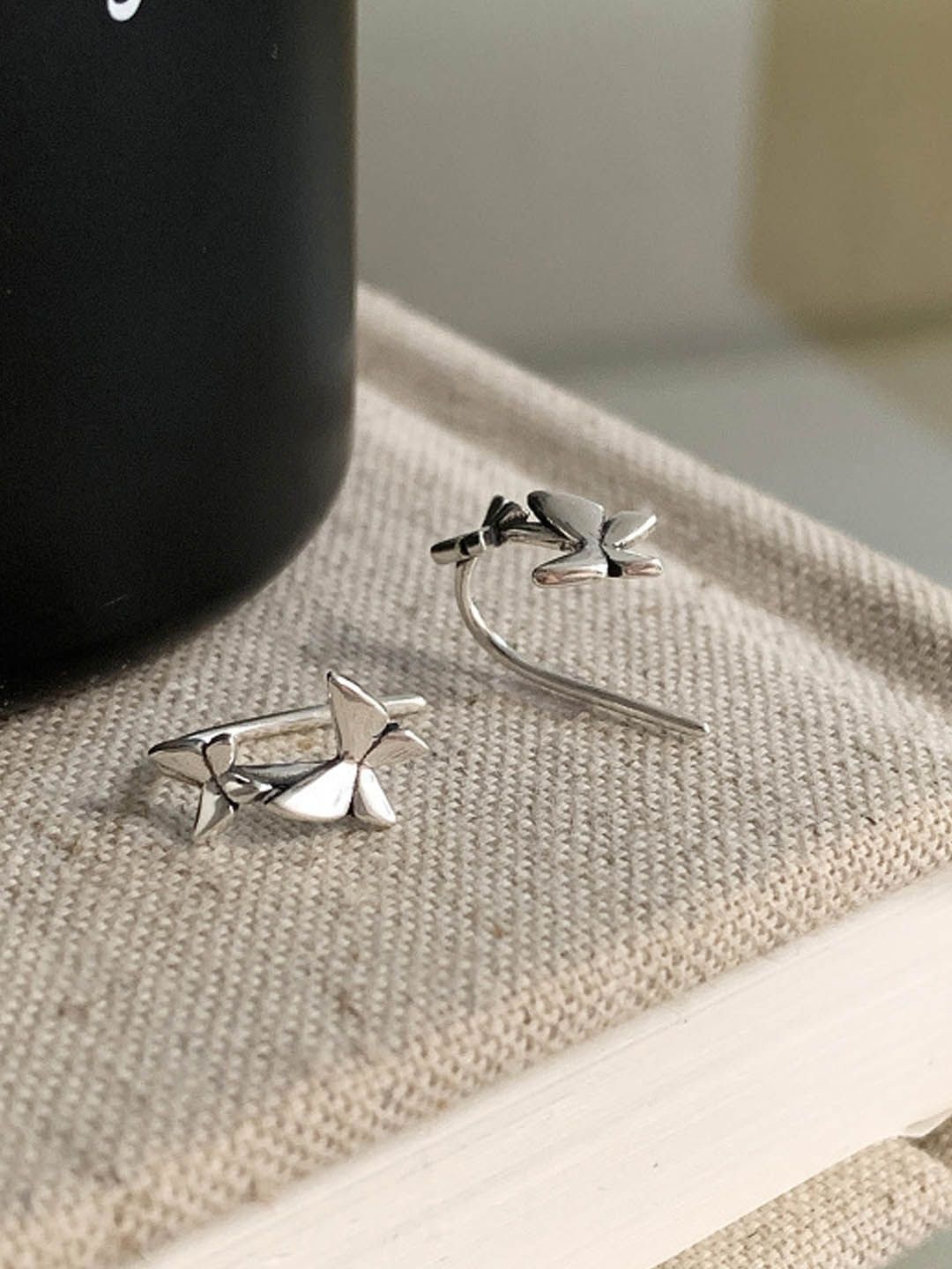 

StyleCast Elegant Silver-Toned Contemporary Shaped Studs