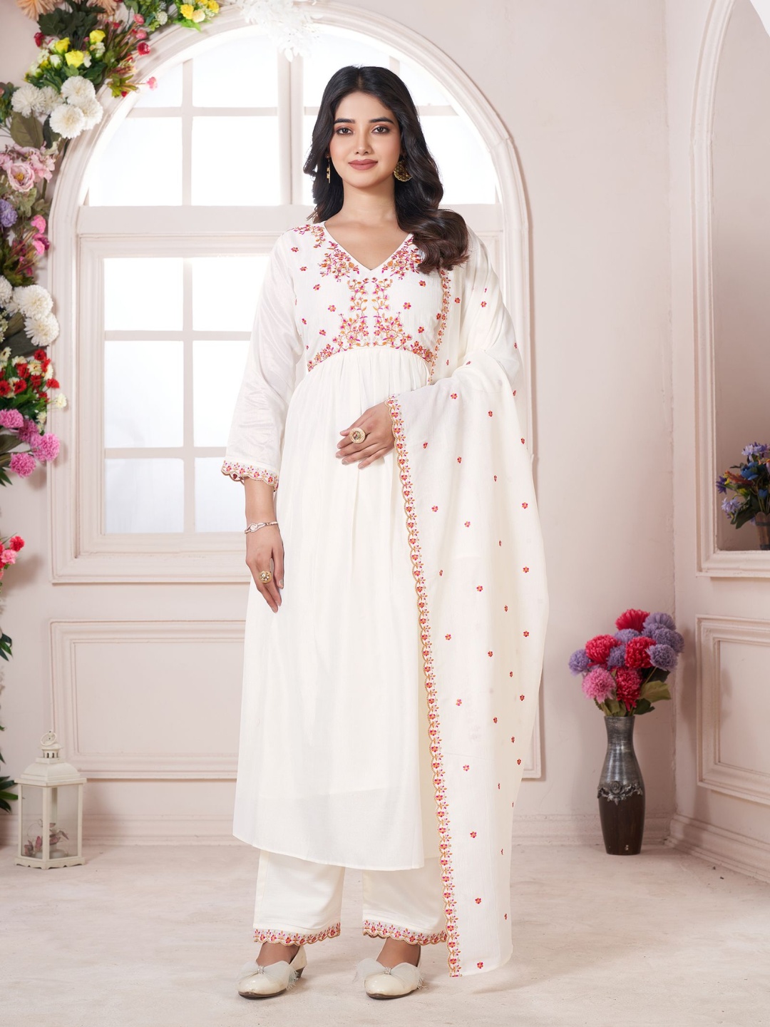 

KALINI Women Ethnic Motifs Embroidered Regular Thread Work Kurta with Palazzos & With Dupatta, White