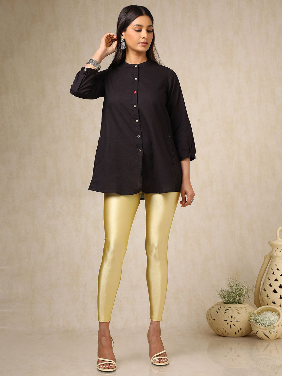 

Soch Women Ankle-Length Leggings, Gold
