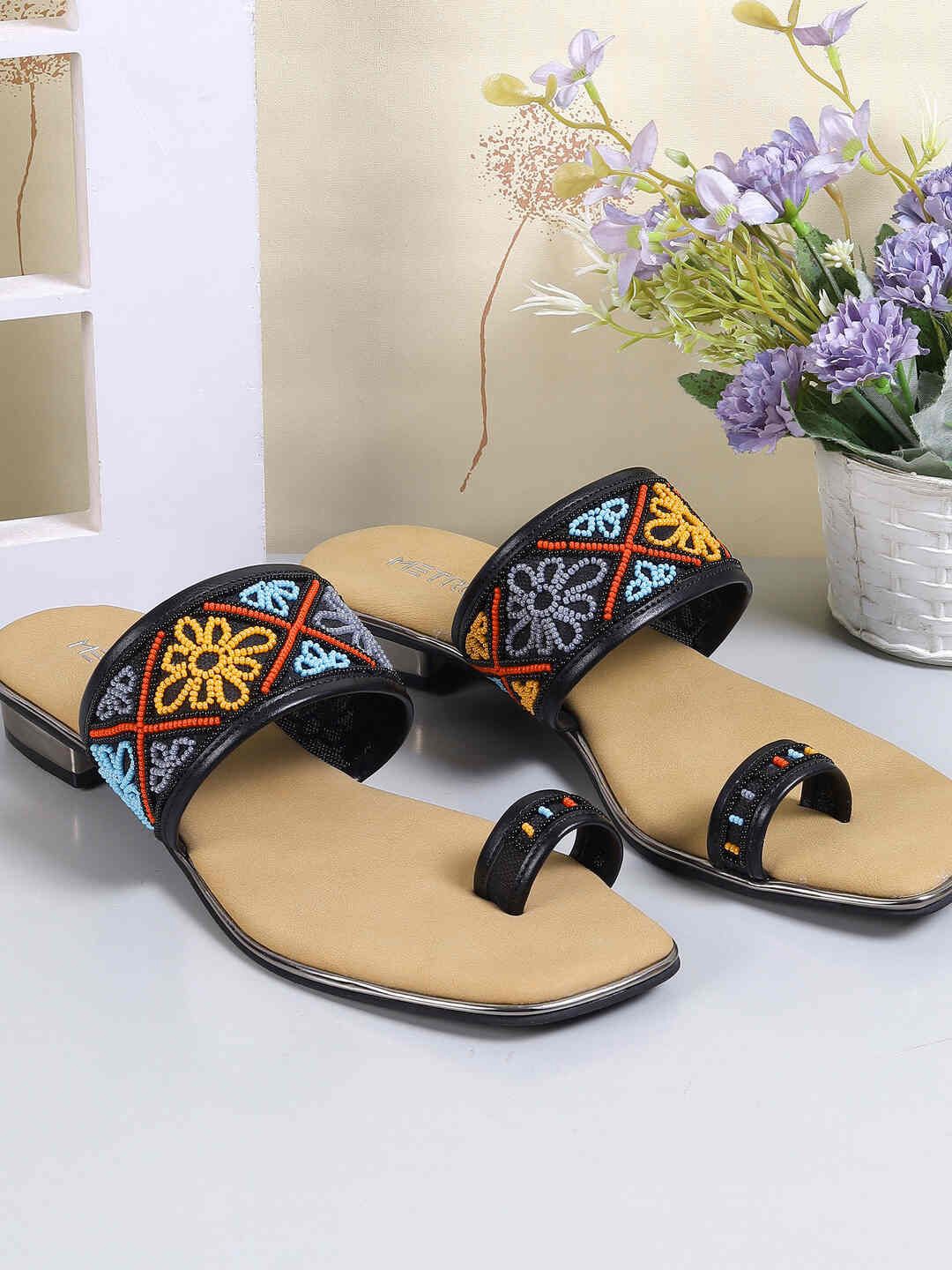 

Metro Women Open Toe Block Sandals, Gold