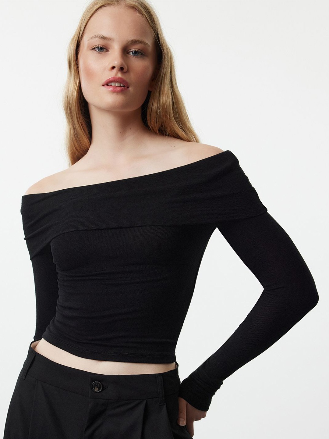 

Trendyol Off-Shoulder Bardot Crop Top, Na