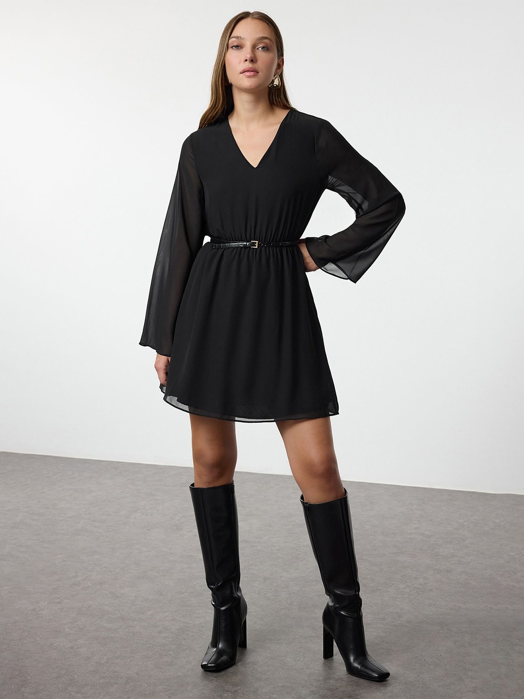 

Trendyol Fit & Flare Dress, Na