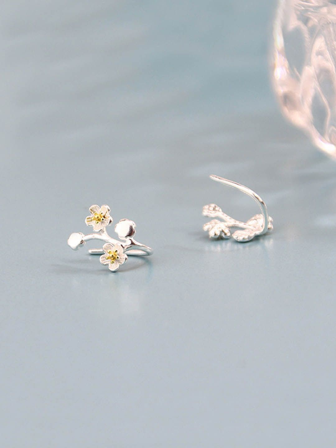 

StyleCast Floral Shaped Studs, Silver