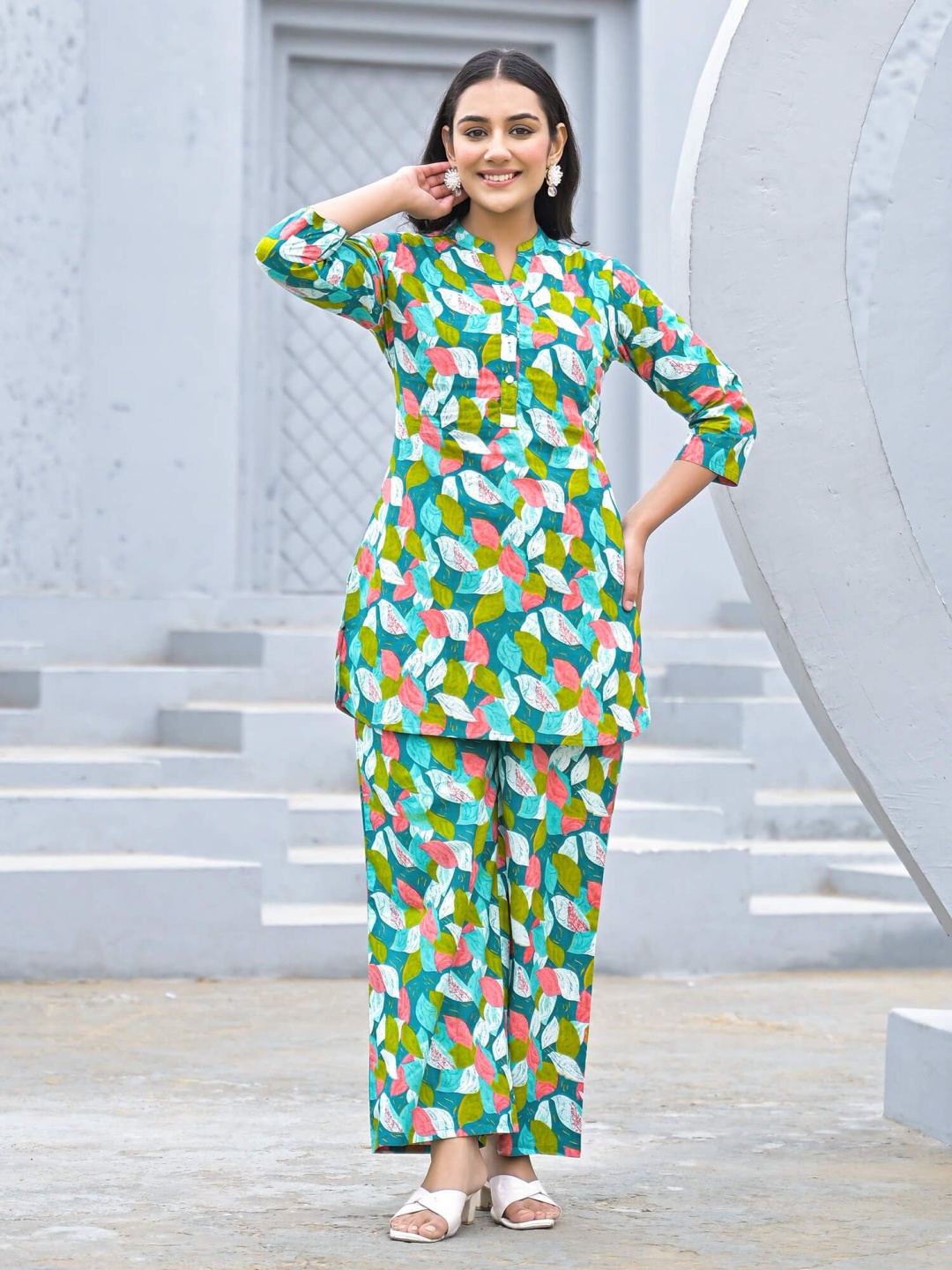 

SHIFORY Floral Printed Mandarin Collar Pure Cotton Tunic With Palazzo, Blue