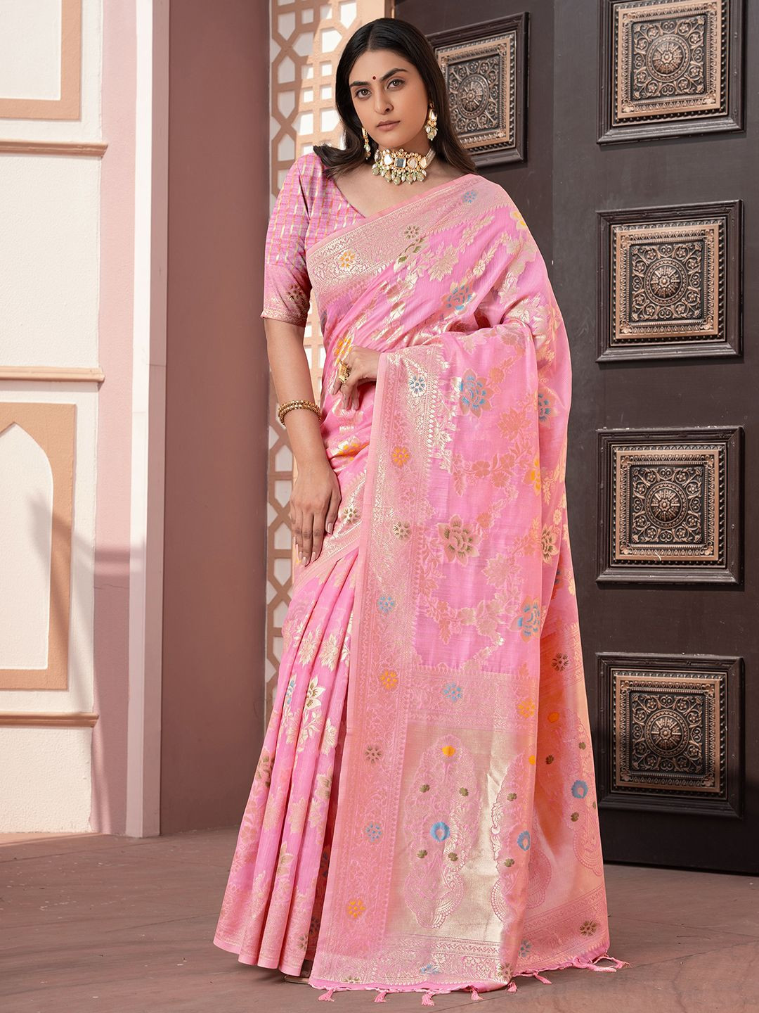 

Satrani Woven Design Zari Saree, Pink