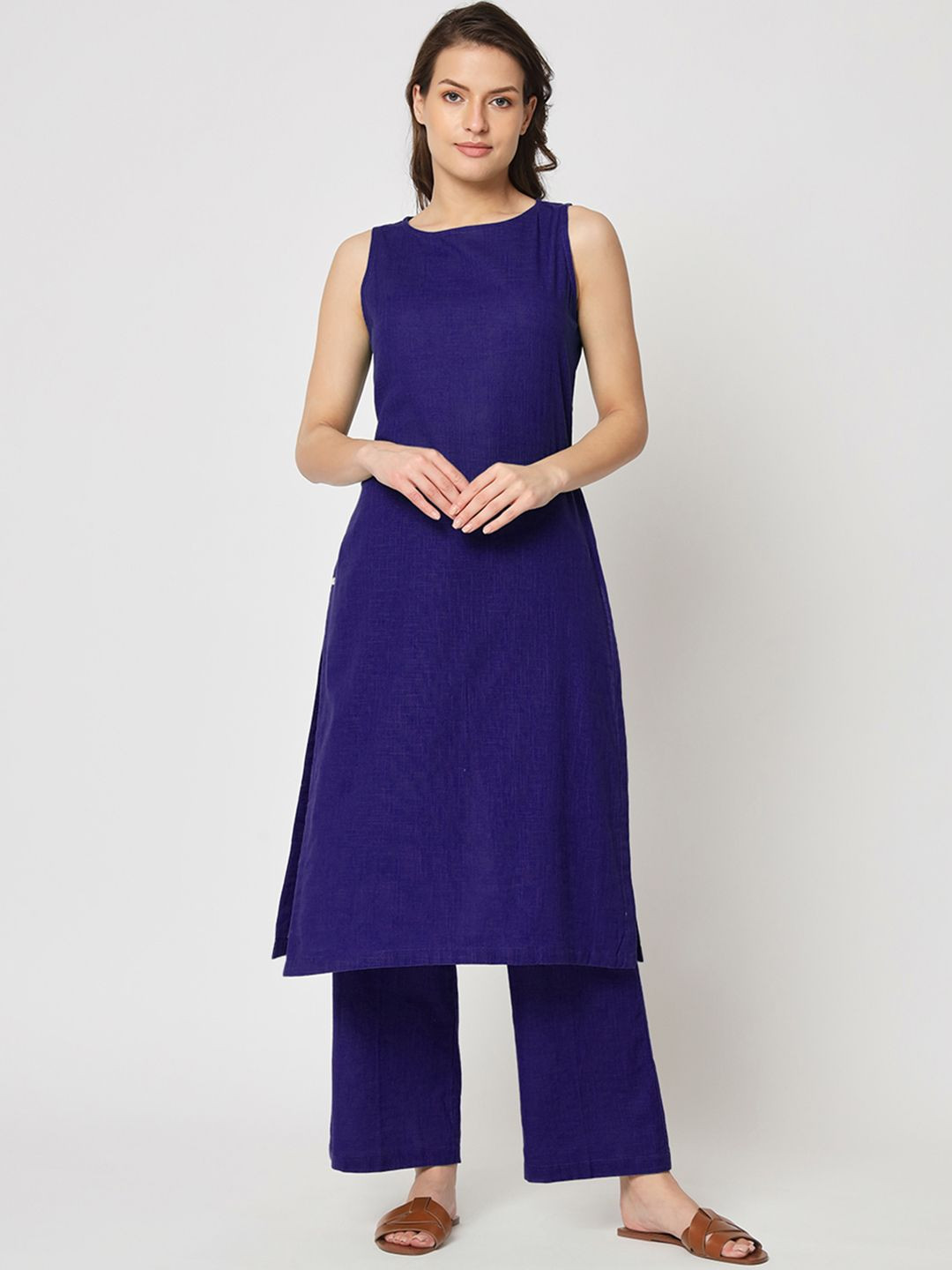 

Thevasa Kurta with Trousers, Blue