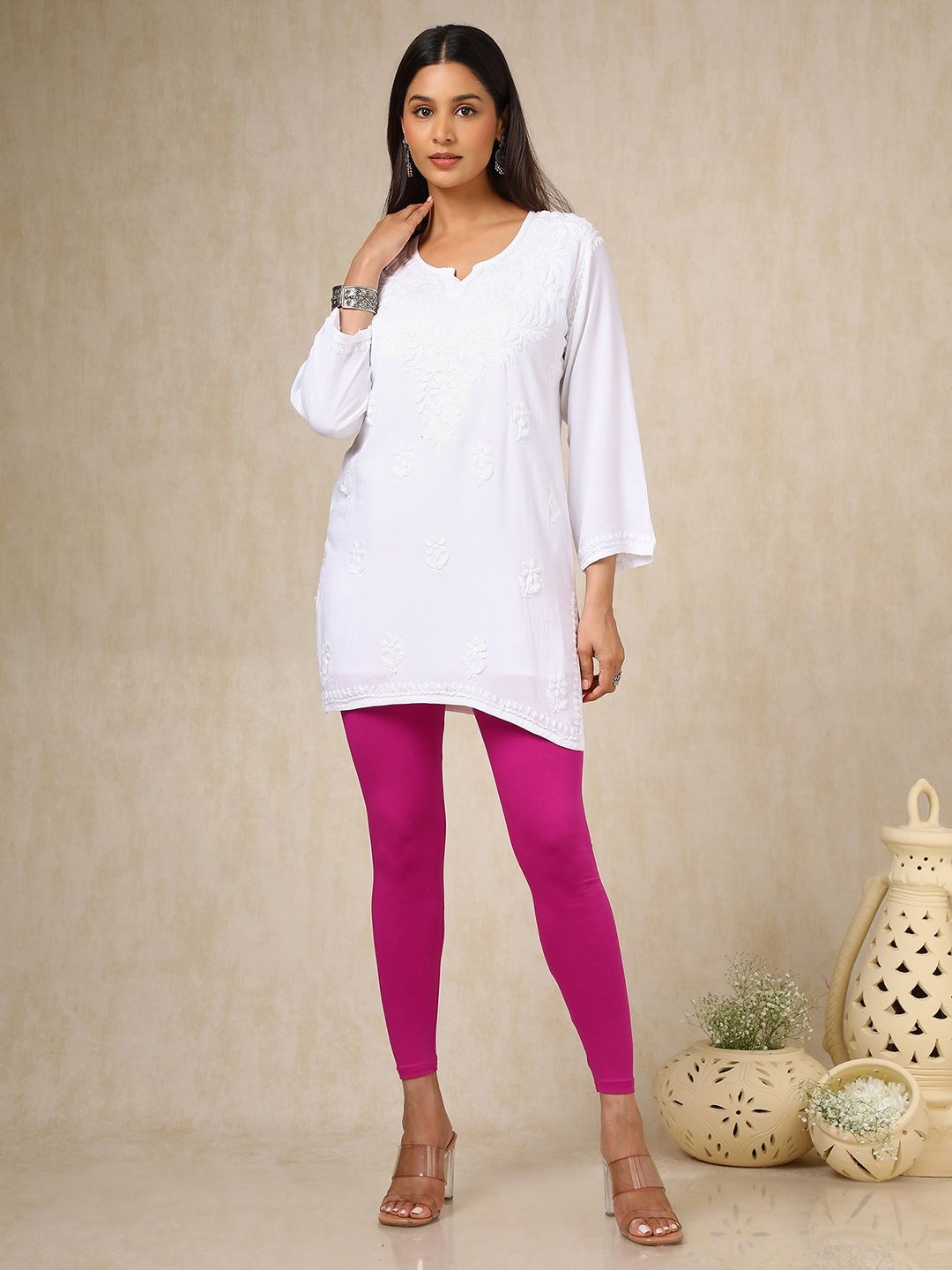 

Soch Women Ankle-Length Legging, Magenta